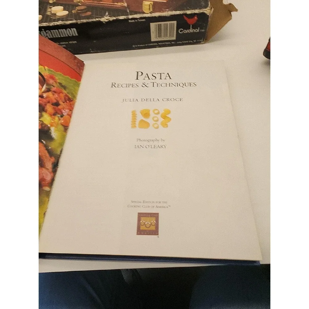 Cooking Club of America Cookbook - Pasta Recipes & Techniques (1997) -Hardcover
